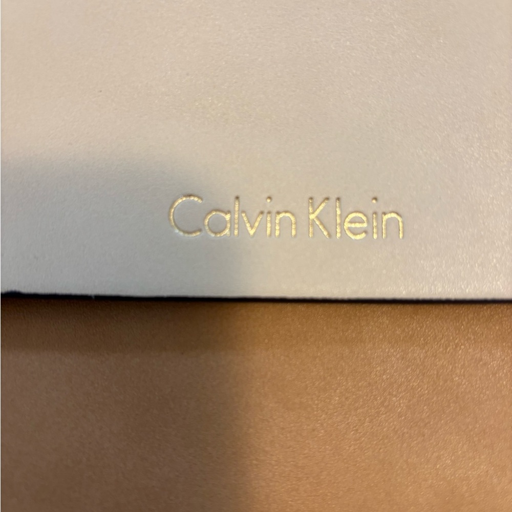 Calvin Klein Shoulder Bag View 3